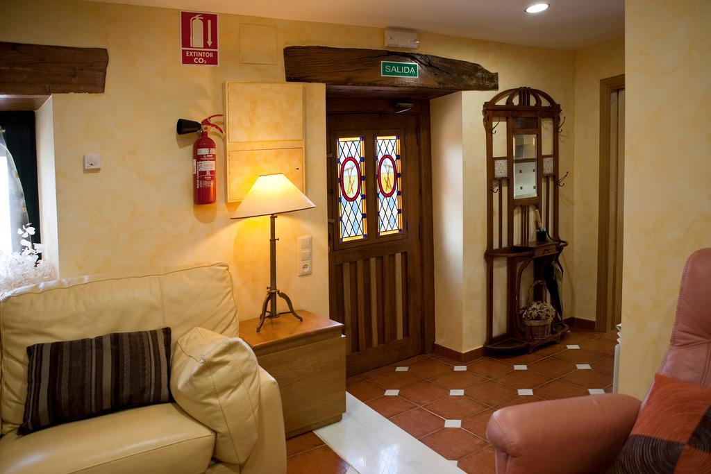 Casa Rural La Majada De Penacorada Fuentes de Peñacorada Eksteriør billede